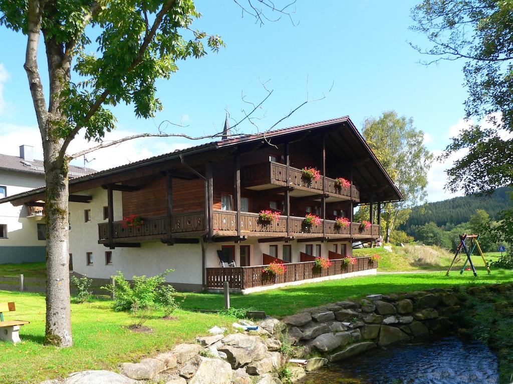 Gasthof - Pension Zur Post Achslach الغرفة الصورة